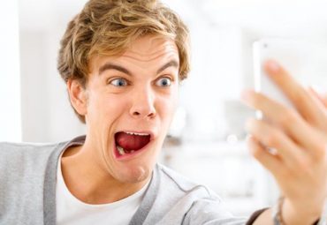 Оксфордский словарь объявил «selfie» словом года